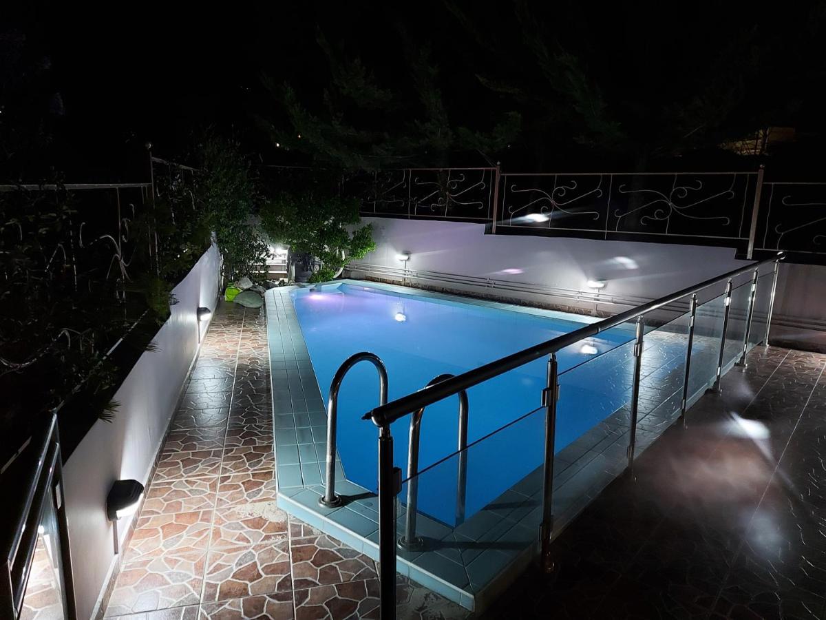 Violet Studio Με Πισίνα Volos Buitenkant foto