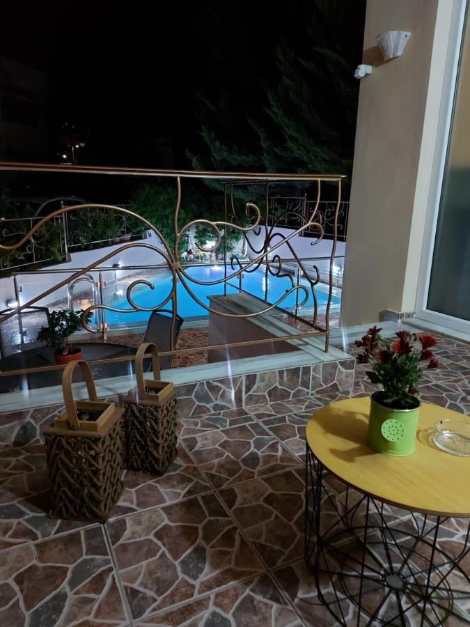 Violet Studio Με Πισίνα Volos Buitenkant foto