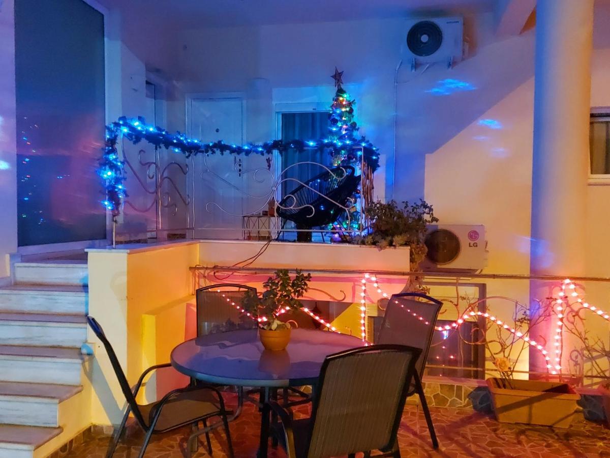 Violet Studio Με Πισίνα Volos Buitenkant foto
